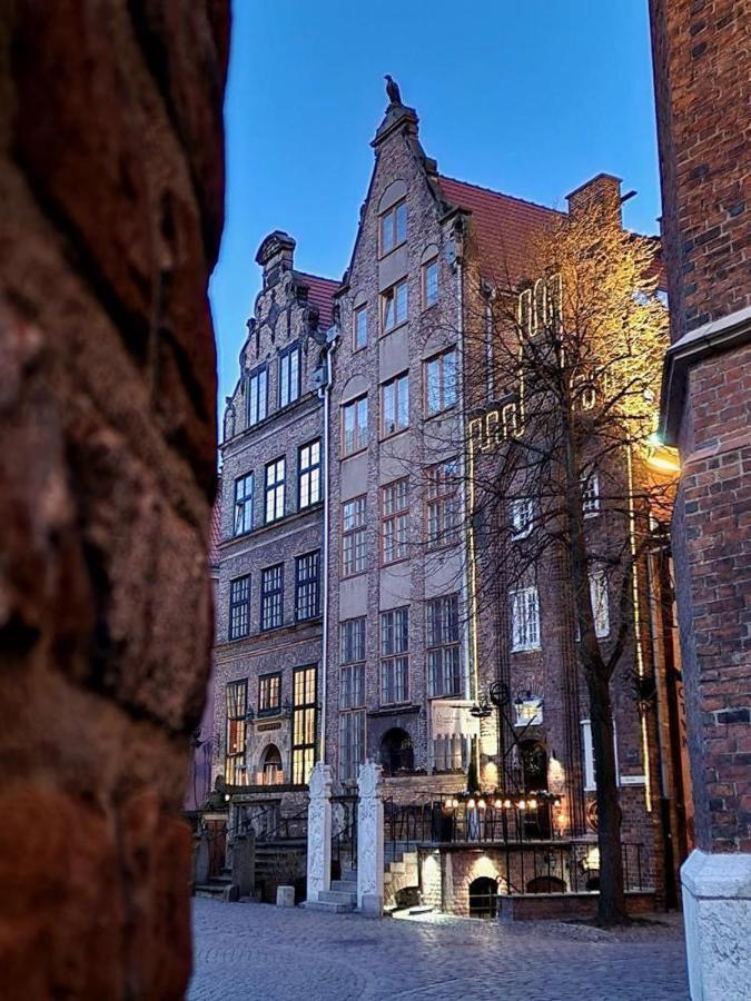 Апарт отель Gotyk House Гданьск Экстерьер фото