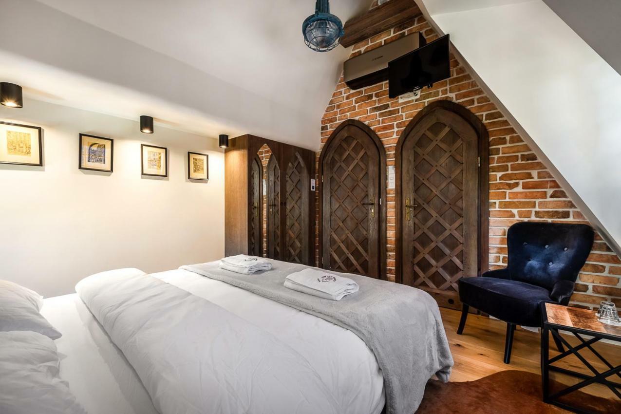 Апарт отель Gotyk House Гданьск Экстерьер фото